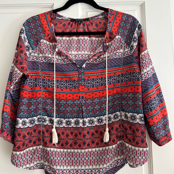 19 Cooper Red, Blue, Purple print Top, size SP Small - Picture 3 of 4